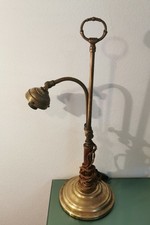 Lampada da tavolo ufficio scrivania in ottone Con Impugnatura in legno. Vintage 