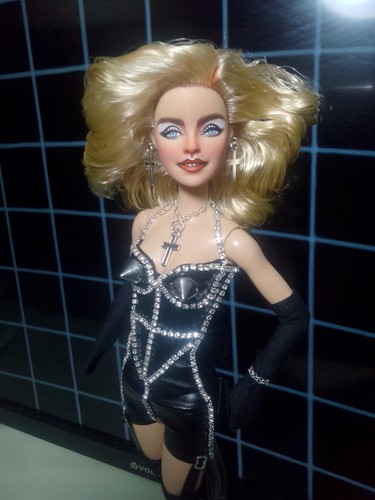 Barbie collector collection - barbie,