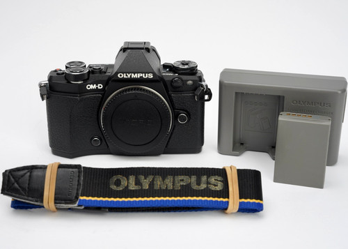 Olympus m5 mark - om-d,