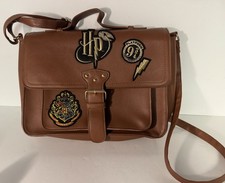Harry potter hogwarts school - harry,