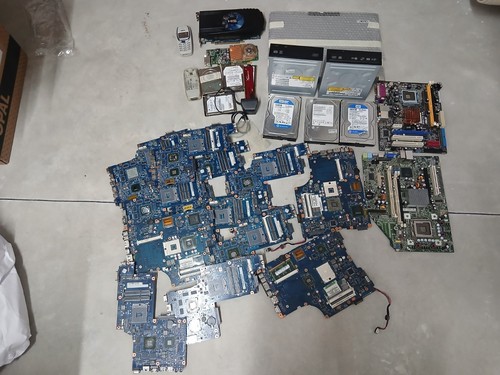 Stock materiale informatico
