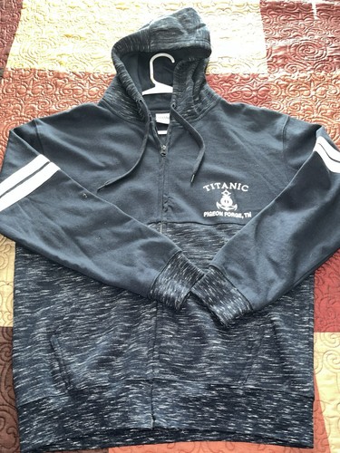 Giacca con cappuccio zip