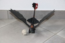 How to train your dragon trainer Sdentato Toothless furia buia Night fury pecora