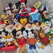 Lotto 21 personaggi peluche