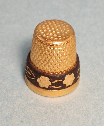 Small vintage gold - gold, coloured