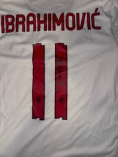 Maglia Ibrahimovic firmata 2010-2011