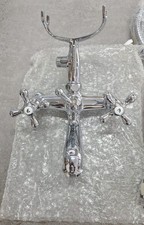 Rubinetteria tre fori vasca