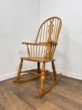 Sedia a dondolo nonno stile