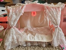 Letto a baldacchino vintage