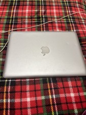 Apple MacBook Pro (13-inch Mid