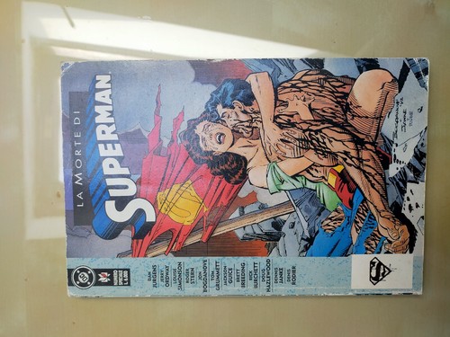 Superman morte - la,