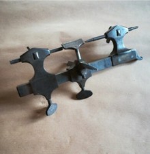 VECCHIO ANTICO TORNIO TORNIETTO VINTAGE MINIATURA OROLOGIAIO OREFICE OROLOGIO.