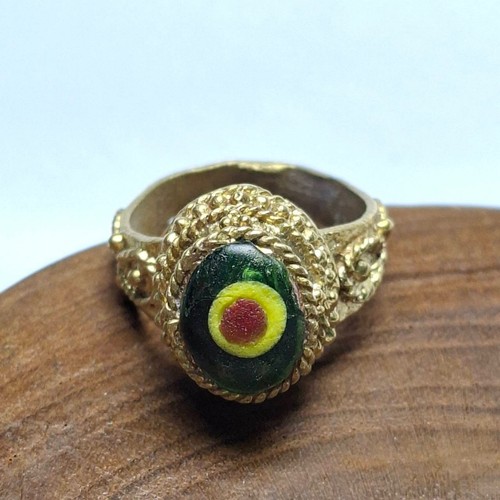 Bellissimo anello antico