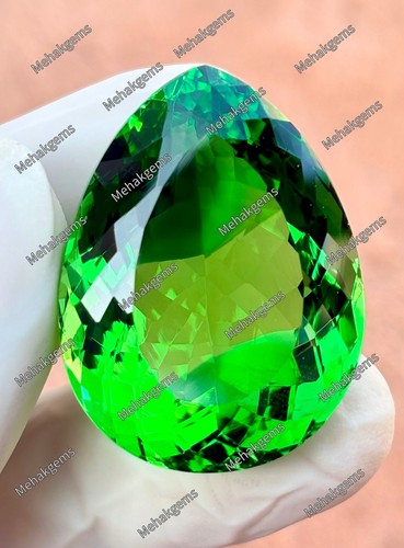 Pietra preziosa pera peridoto