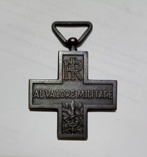 [NC] REPUBBLICA ITALIANA - CROCE " AL VALORE MILITARE " (Senza Nastro)