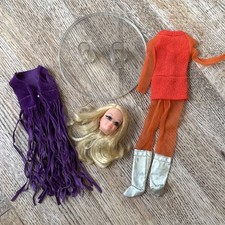 BELLISSIMA BAMBOLA BARBIE LIVE ACTION PJ VINTAGE 1970 testa vestito stand