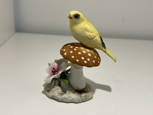 Capodimonte porcelain figurine - porcelain,