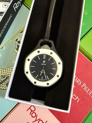 Swatch royal pop - x, limited