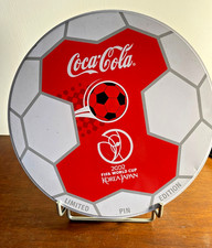 COCA COLA  32 PIN LIMITED EDITION 2002 FIFA WORLD CUP KOREA JAPAN SCATOLA LATTA