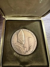 Giovanni Paolo II (1978-2005) – 50° Anniversario di Sacerdozio. Medaglia annuale