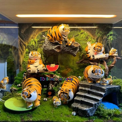 Fat tiger baby - fat,