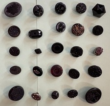 Antico bottone vetro nero