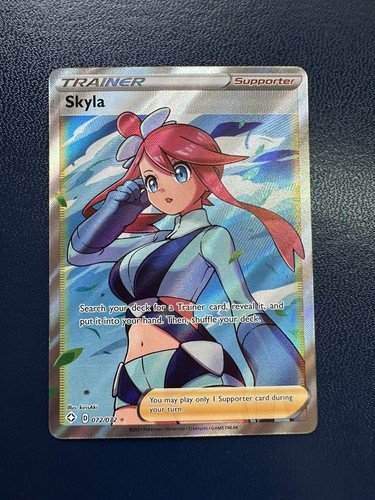 Skyla 072 holo - 072/072,