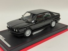 Modelli 1/18 AB BMW M5 E28 dal