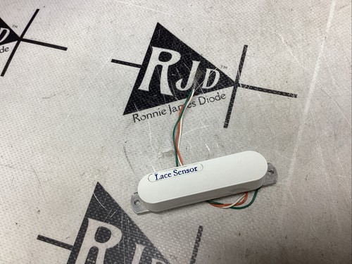 Fender lace sensor - lace,