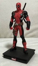 Miniatura Deadpool Marvel con rivista