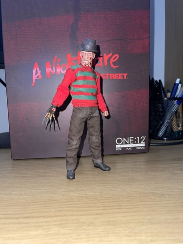 Mezco one freddy krueger - mezco, one:12
