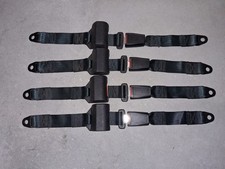 4 Cinture di sicurezza a 2