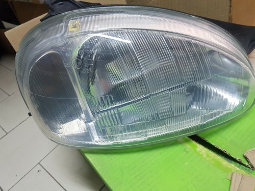 Faro opel corsa - opel, b