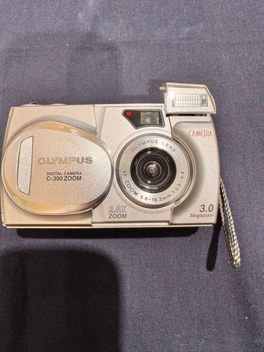 Fotocamera digitale compatta