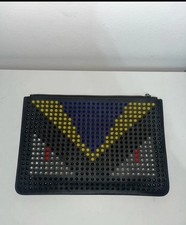 Borsa Fendi Monster su catena in pelle con borchie