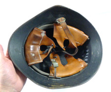 ELMETTO SVIZZERO ? COMPLETO CON NOME DEL SOLDATO DATATO 1955 SVIZZERA