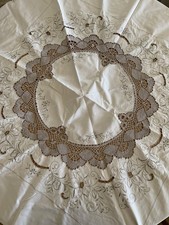 Elegantissima tovaglia tonda