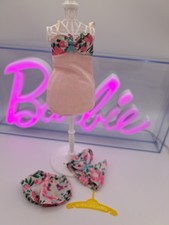 Barbie fancy frills - barbie,