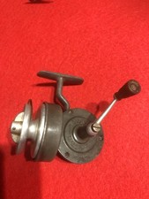 ANCIEN MOULINET LUXOR PEZON ET