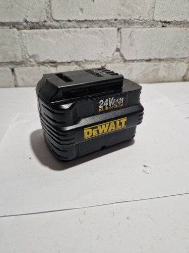 Batteria dewalt 24v difettosa - batteria,