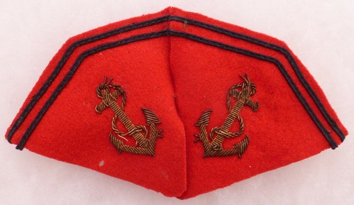 Pattes col sous - de, officier