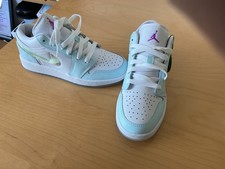 Jordan 1 Low SE Glacier Blue