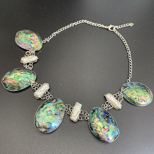Collana grande fatta - , a