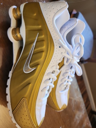 Nike shox metallic gold gs - r4,