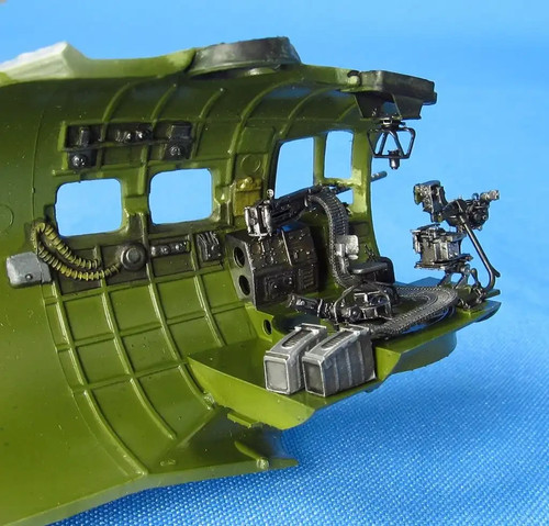 Dettagli metallizzati - 1/48,