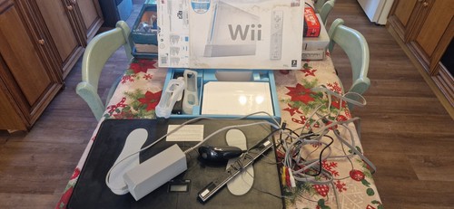 Nintendo wii console - nintendo,