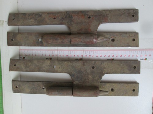Coppia vecchi antichi cardini - antichi,