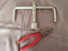 De Tomaso Mangusta borsa kit attrezzi pinze rullo chiave ruota pneumatico