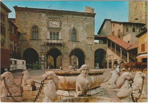 Bergamo piazza vecchia - bergamo,