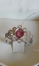 Anello in oro con diamanti